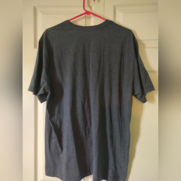 Nike Standard Fit Tee Shirt Red Socks Print Men's XL - Picture 2 of 5